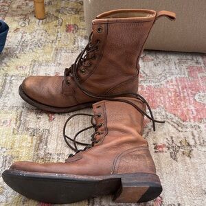 FRYE AND CO. Women's Tan Leather Lace-Up Boots